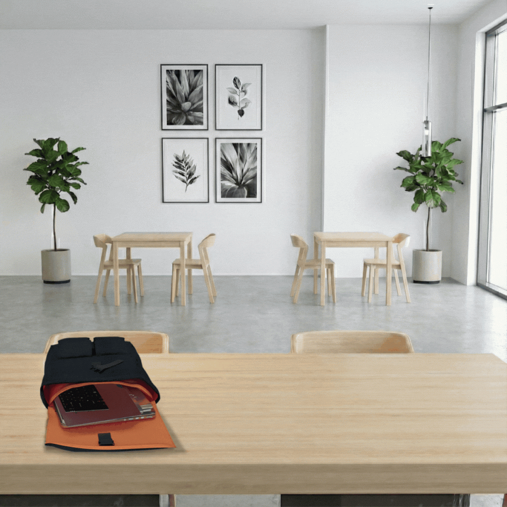 Animation showing the Standivarius Oryx Evo D being set up in seconds with its integrated document holder.